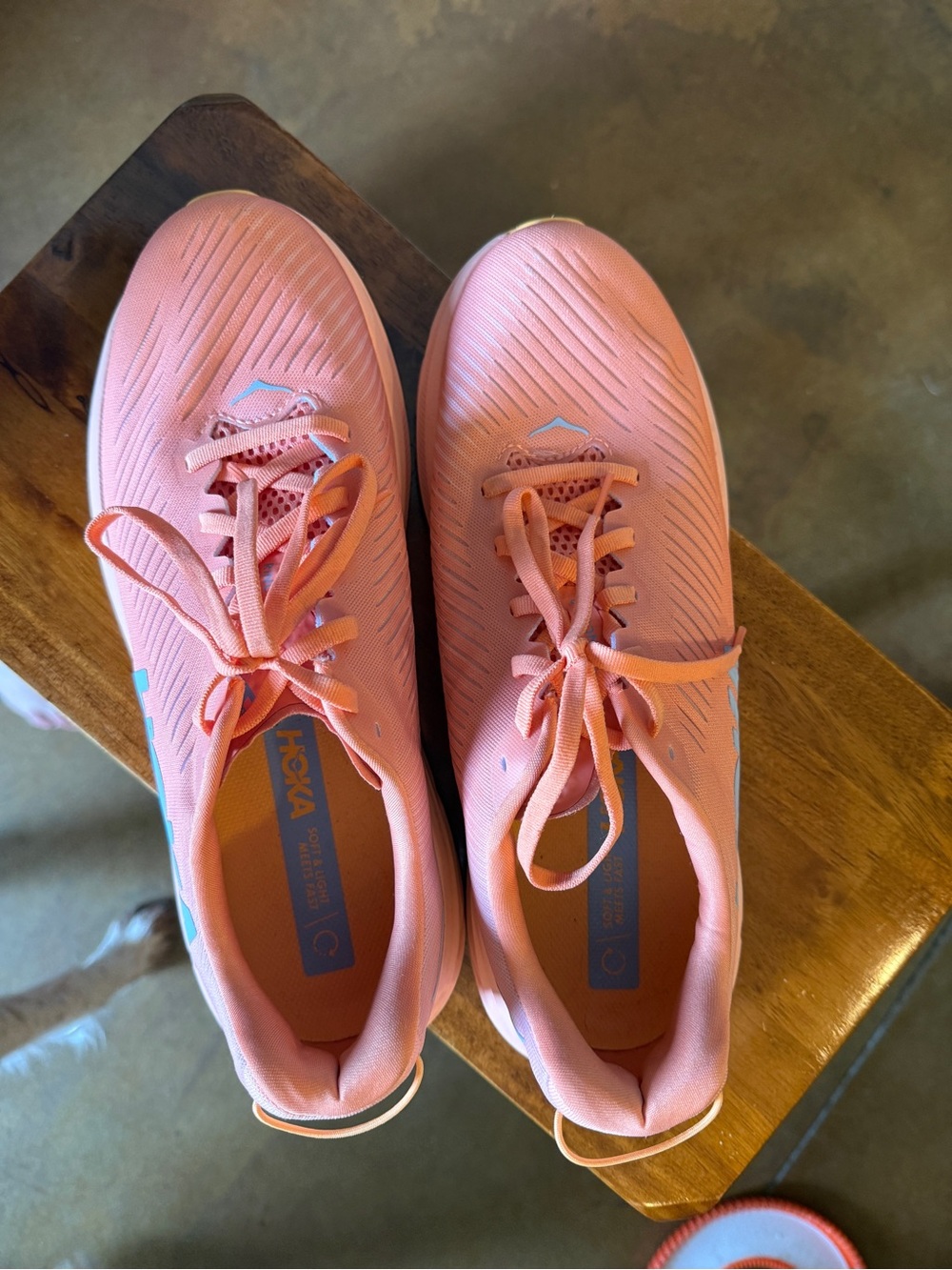 11 Wide Hoka Peach-Orange Running Sneakers - Picture 3 of 4